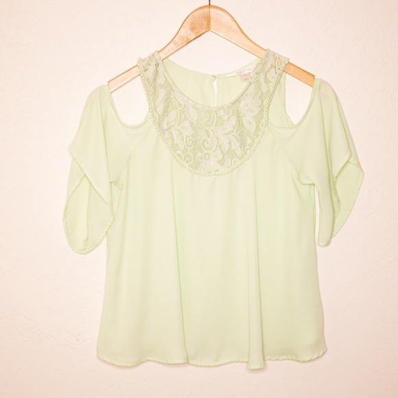 Decree Mint green cold shoulder blouse - Picture 1 of 4